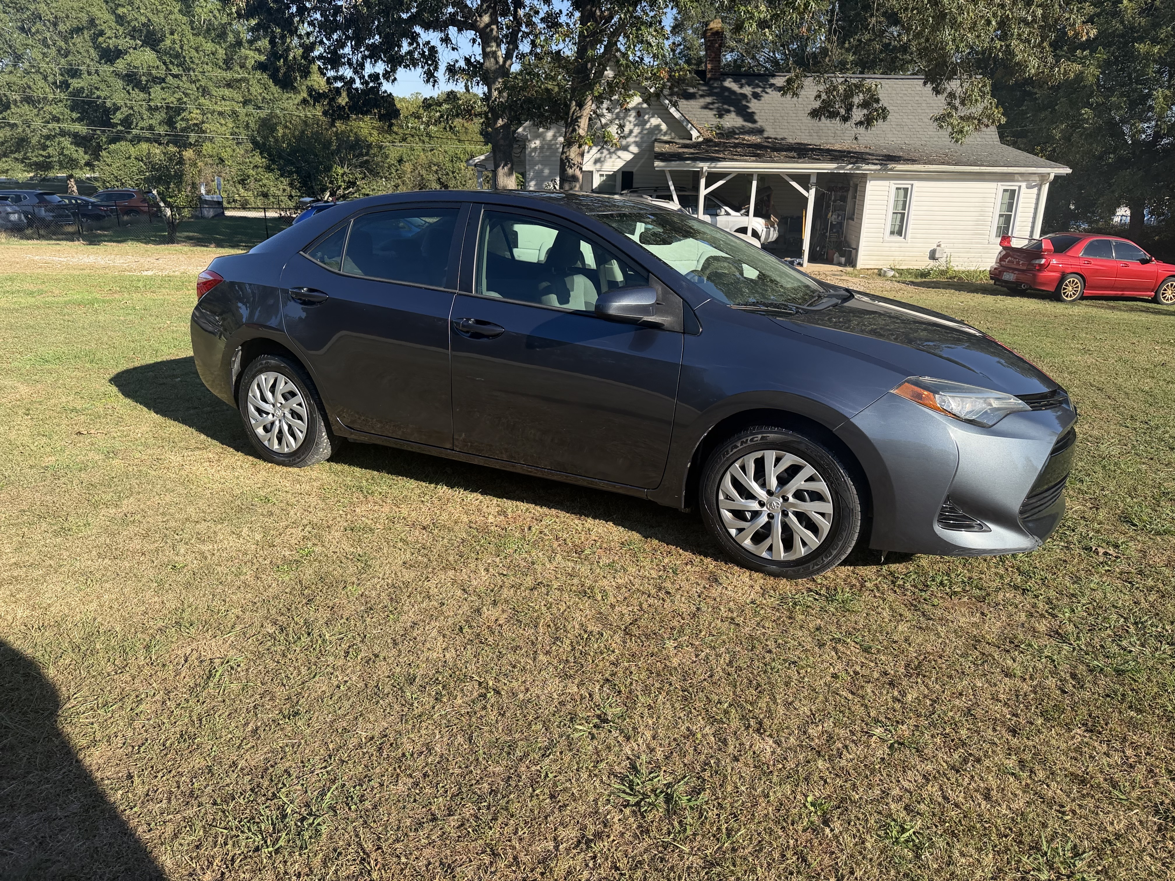 Used 2017 Toyota Corolla LE FWD image 17