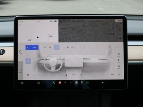 Used 2023 Tesla Model 3 Performance AWD/4WD image 12