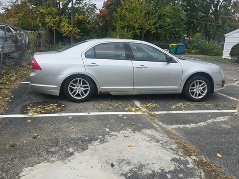 Used 2012 Ford Fusion S image 3