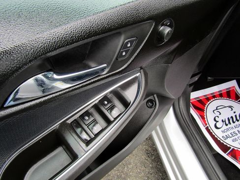 Used 2016 Chevrolet Cruze LT Sedan FWD image 17