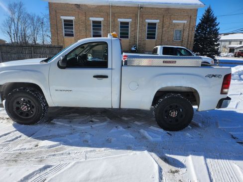 Used 2010 GMC Sierra 1500 W/T image 5