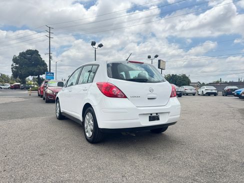 Used 2011 Nissan Versa 1.8 S Hatchback FWD image 6
