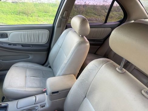 Used 2001 Nissan Altima GXE image 4