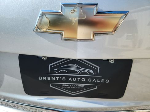 Used 2012 Chevrolet Captiva Sport FWD LT w/ 1LT image 9
