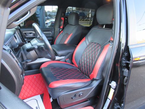 Used 2019 RAM 1500 Big Horn image 13