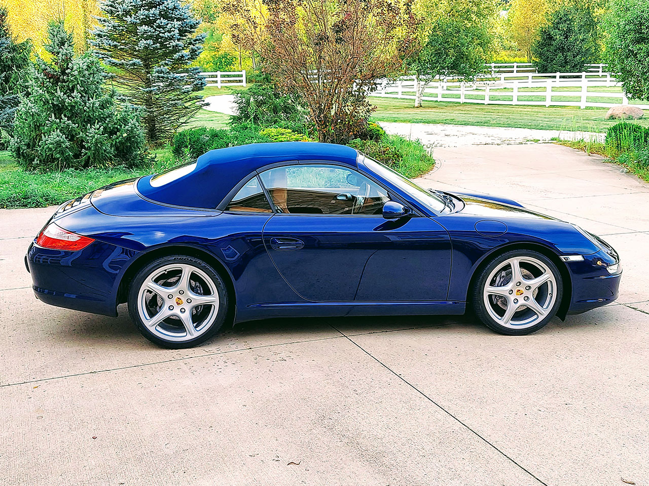 Used 2006 Porsche 911 Cabriolet RWD image 9