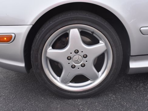 Used 2001 Mercedes-Benz CLK 430 image 25