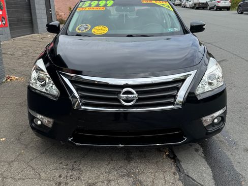 Used 2013 Nissan Altima image 3
