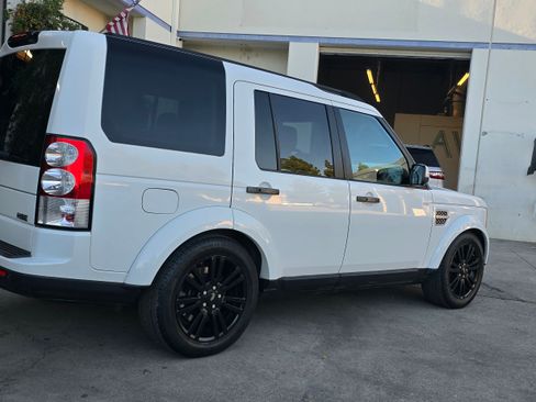 Used 2011 Land Rover LR4 HSE LUX image 7