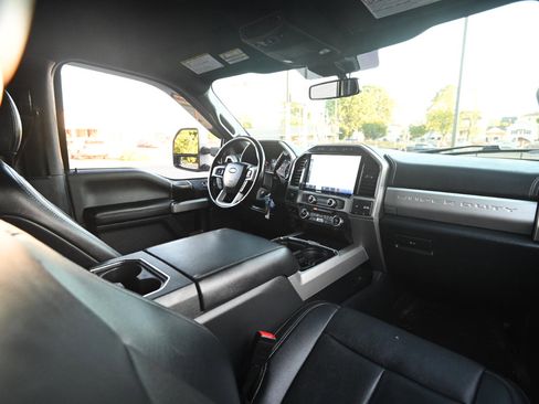 Used 2022 Ford F250 Lariat image 45