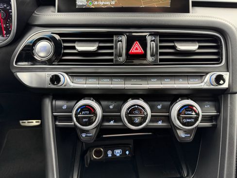 Used 2019 Genesis G70 3.3T Advanced image 26