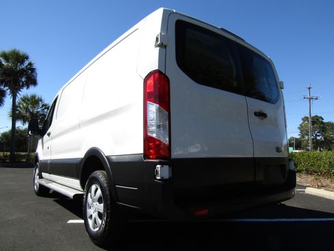 Used 2019 Ford Transit 250 image 3