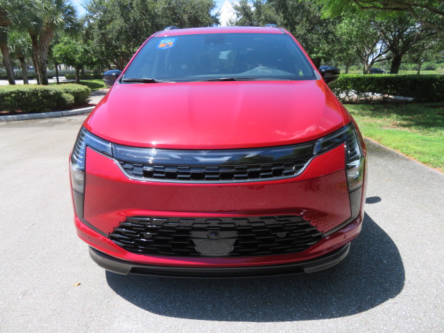 Used 2027 Chrysler Pacifica Select FWD image 11