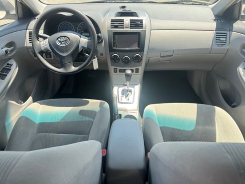 Used 2012 Toyota Corolla LE FWD image 20
