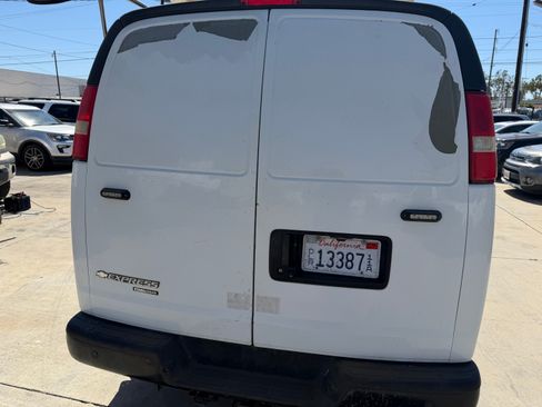 Used 2014 Chevrolet Express 3500 UNAVAIL RWD image 6