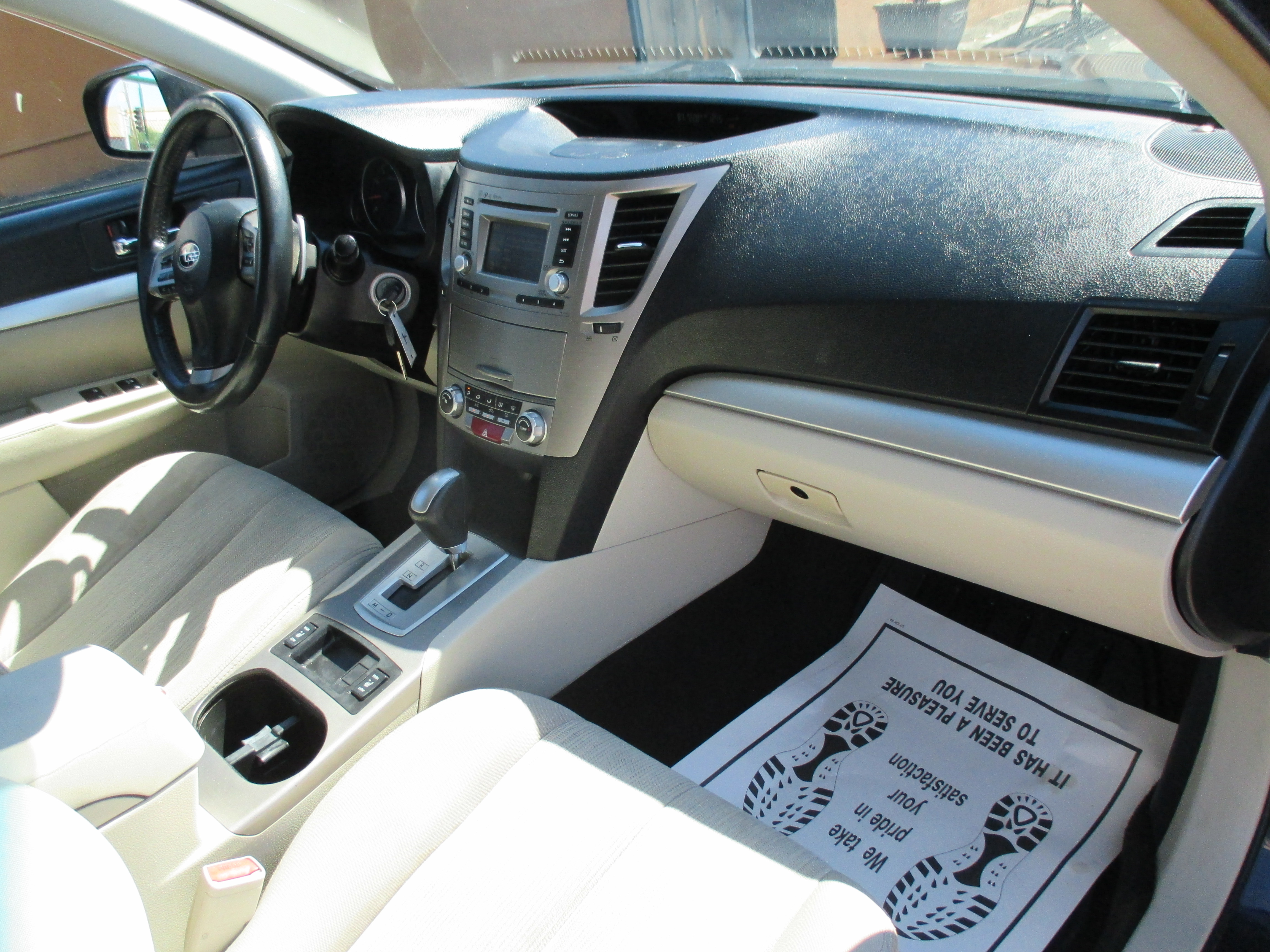 Used 2012 Subaru Outback 2.5i Limited AWD/4WD image 3