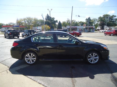 Used 2014 Subaru Legacy 2.5i Premium image 14
