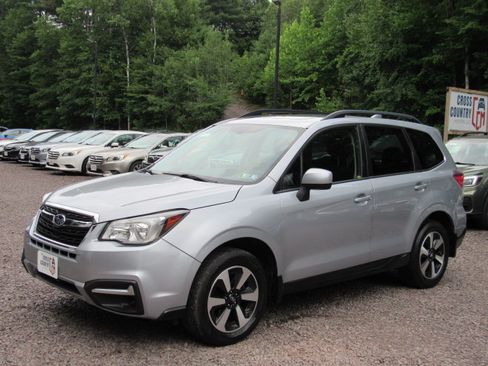 Used 2018 Subaru Forester 2.5i Premium image 1