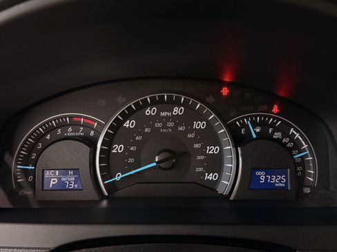 Used 2014 Toyota Camry UNAVAIL FWD image 9