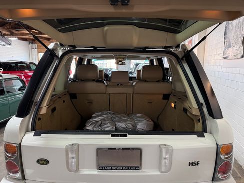 Used 2004 Land Rover Range Rover HSE image 29