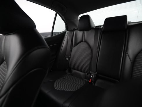 Used 2022 Toyota Camry SE image 37