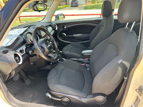 Used 2012 MINI Cooper image 6
