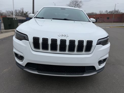Used 2019 Jeep Cherokee Limited image 2