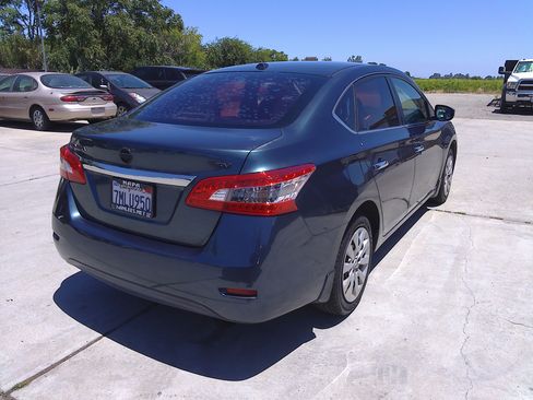 Used 2015 Nissan Sentra SV FWD image 4