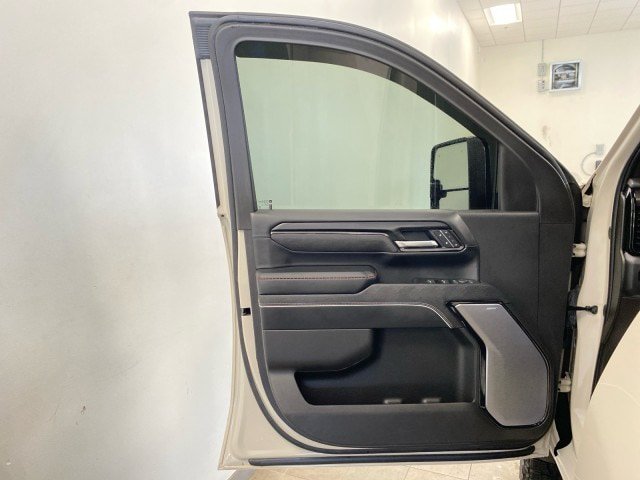 Used 2026 GMC Sierra 2500 AT4X AWD/4WD image 19