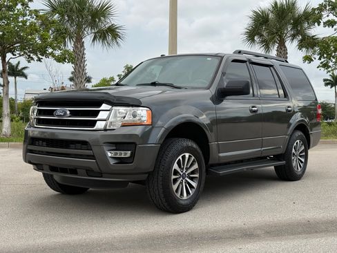 Used 2016 Ford Expedition 2WD image 1