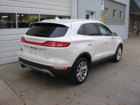 Used 2017 Lincoln MKC Select image 18
