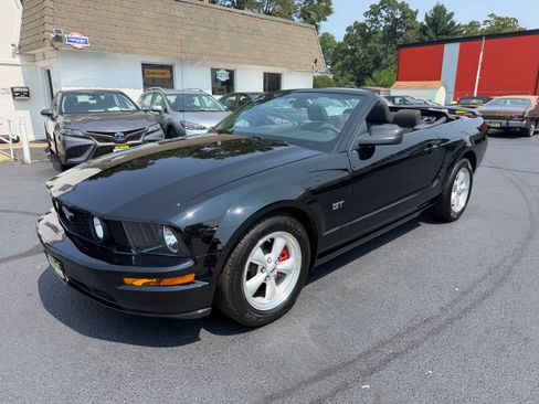 Used 2007 Ford Mustang GT Convertible RWD image 21
