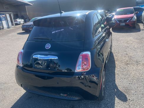 Used 2017 FIAT 500 e Hatchback FWD image 10