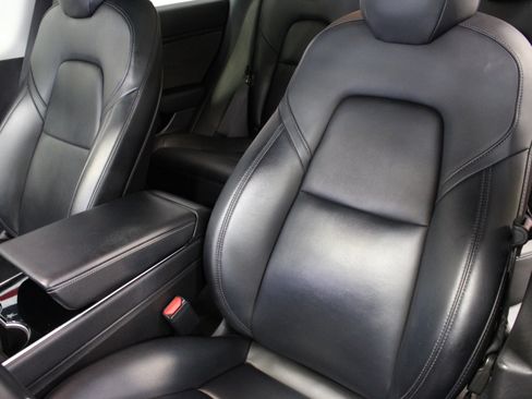 Used 2019 Tesla Model 3 Long Range image 8