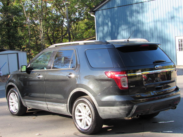 Used 2014 Ford Explorer 4WD XLT image 6