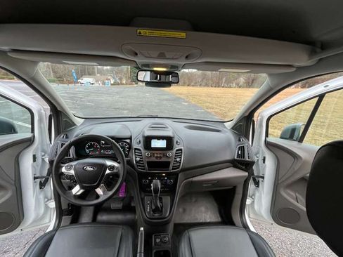 Used 2021 Ford Transit Connect XL image 13