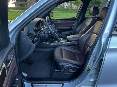 Used 2017 BMW X3 xDrive28i image 9