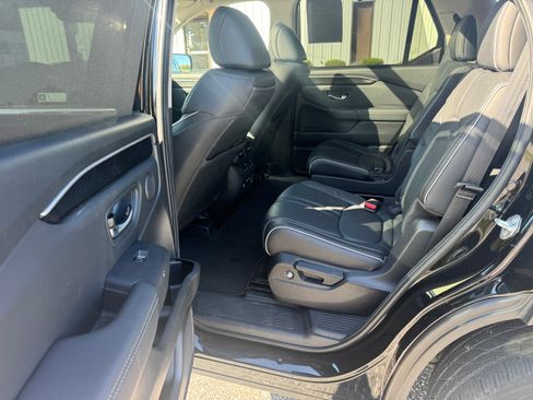 Used 2023 Honda Pilot Elite image 14