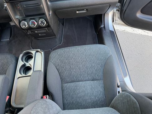 Used 2005 Honda CR-V LX image 35