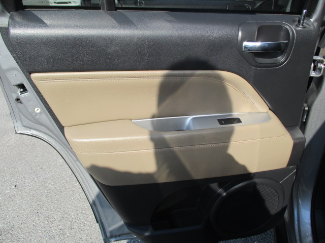 Used 2015 Jeep Compass 4WD Latitude image 26