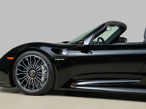 Used 2015 Porsche 918 Spyder AWD/4WD image 64