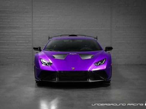 Used 2023 Lamborghini Huracan STO Coupe RWD image 8