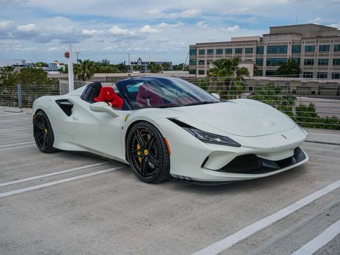 Used 2022 Ferrari F8 Spider Spider image 6