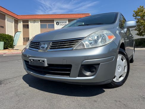 Used 2007 Nissan Versa S image 5