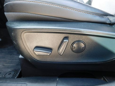 Used 2020 Ford Escape FWD SEL image 11