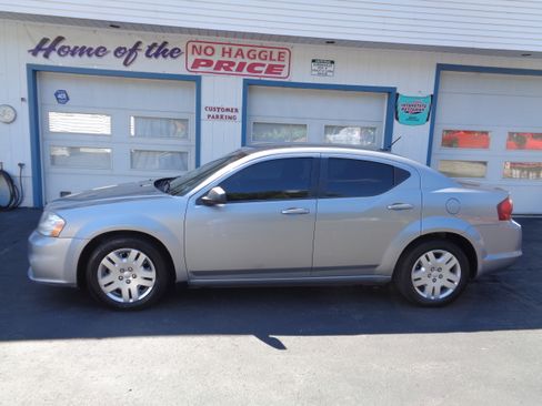 Used 2013 Dodge Avenger SE FWD image 3
