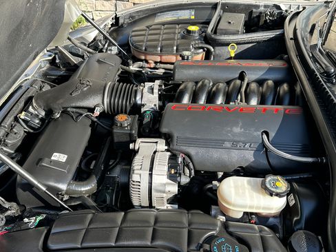 Used 2000 Chevrolet Corvette image 15