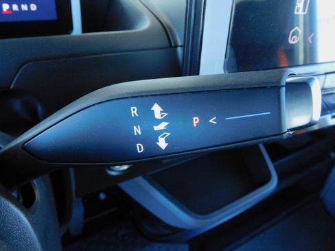 New 2025 Chevrolet Brightdrop 400 image 32