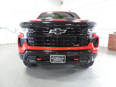 Used 2022 Chevrolet Silverado 1500 4x4 Crew Cab LT Trail Boss image 5