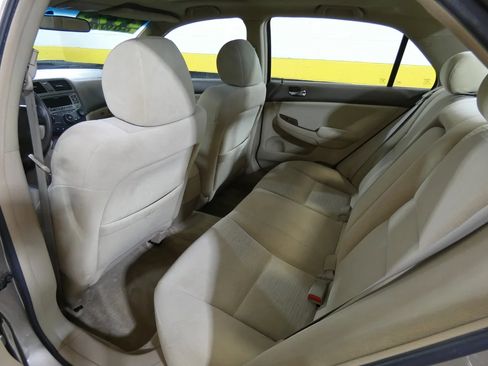 Used 2006 Honda Accord EX image 9